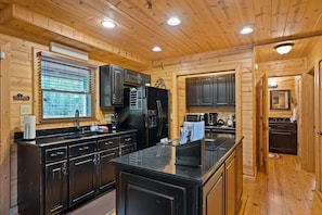 Fridge, microwave, oven, stovetop - Tucked Away, Cozy-Pet Friendly-Mountain Getaway Minutes to Downtown Blue Ridge (Blue Ridge)