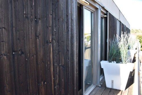 Près du métro | Chambre Twin + Bureau & Internet