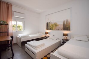 2 slaapkamers, een strijkplank/strijkijzer, gratis wifi