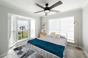 3 bedrooms, travel crib, free WiFi, bed sheets