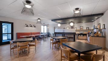 Desayuno buffet incluido todos los días