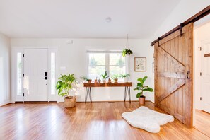 Interior - Red Juniper Retreat (New Kent)