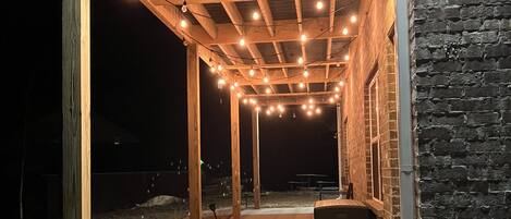 المنطقة المحيطة بالمنشأة