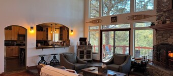 Sunset Grove: New Hot Tub|Stunning Views|Game Room