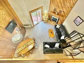 Smart TV, fireplace, books, music library