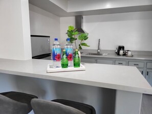 Fridge, microwave