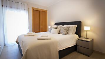 2 habitaciones, tabla de planchar con plancha y wifi gratis