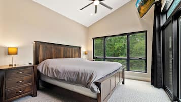 2 bedrooms, iron/ironing board, travel crib, free WiFi