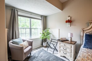 2 habitaciones, tabla de planchar con plancha y wifi gratis 