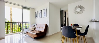 Hermoso y cómodo apartamento en Pereira con tres habitaciones, tres camas dobles