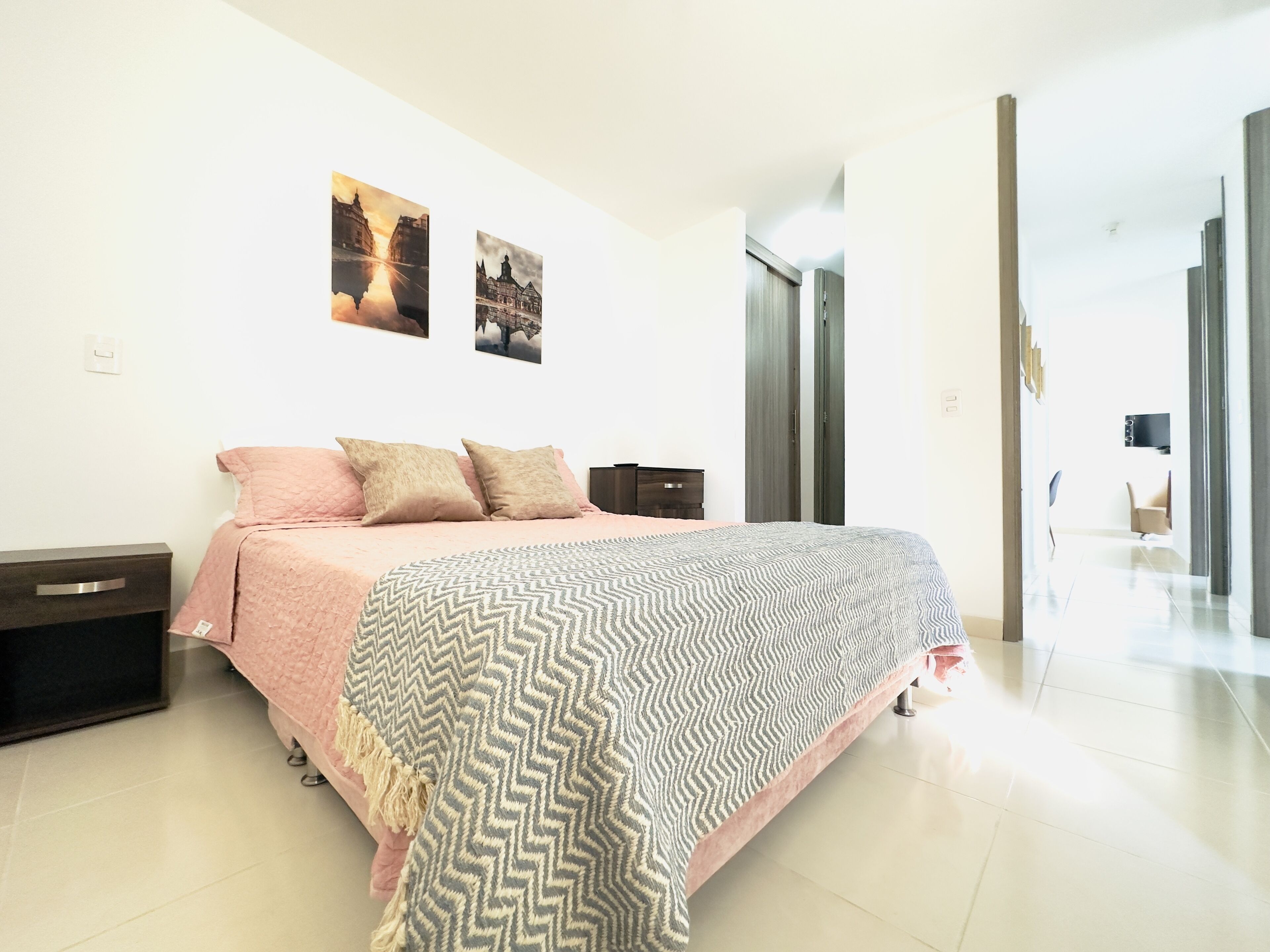 3 bedrooms, desk, free WiFi, wheelchair access