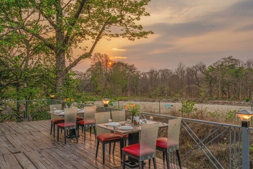 Srina Vilas, Corbett