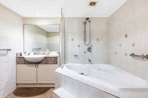 Appartement Familial | Salle de bain | Serviettes fournies