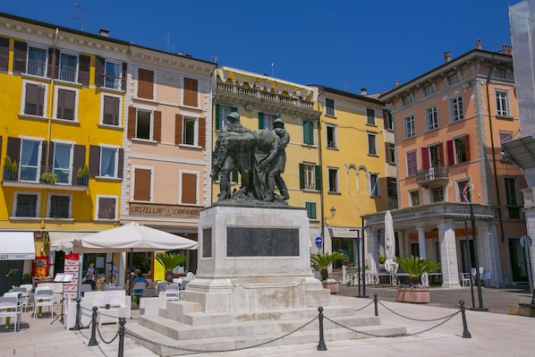 Point of interest - Laetitia Salò-Historic center near Lake, Salò, Italy (Salò)
