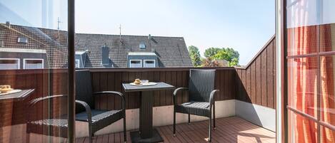 تناول الطعام بالخارج