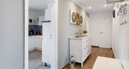 Ferienwohnung "Moderne 3 Zimmer Wohnung - Zentral" mit WLAN