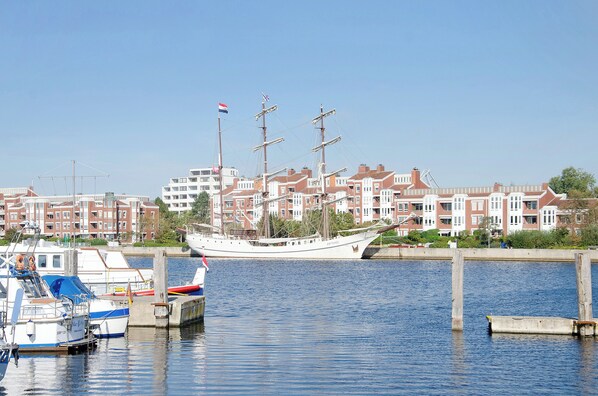 Marina - Apartment "Mansarde" close to the Sea with Wi-Fi (Wilhlemshaven)