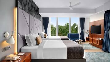 Habitación familiar | Ropa de cama de alta calidad y caja de seguridad en la habitación