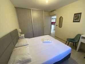 2 chambres, fer et planche à repasser, Wi-Fi gratuit