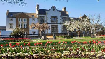 Apartment, 1 Queen Bed | Exterior