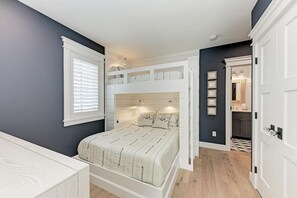 4 chambres, fer et planche à repasser, Wi-Fi gratuit, draps fournis