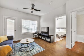 2 chambres, bureau, Wi-Fi, draps fournis