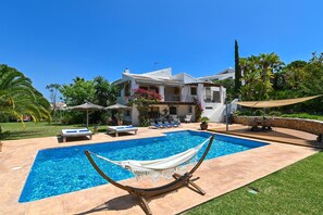 Pool - Beautiful and romantic villa in Javea, Costa Blanca, Spain  with private pool for 6 persons (Javea)