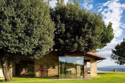 Villa della Marca: A spacious villa situated a few minutes from the town center, with Free WI-FI.