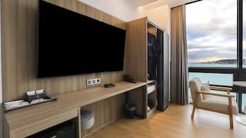 Kamar Twin Keluarga | Seprai premium, meja kerja, ruang kerja ramah laptop, dan Wi-Fi gratis