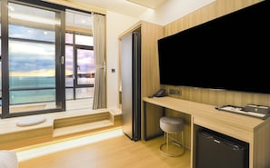 Habitación Royal doble | Ropa de cama de alta calidad y escritorio