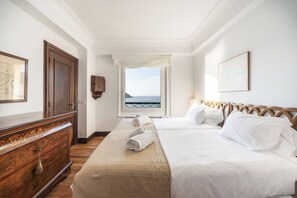 2 slaapkamers, een strijkplank/strijkijzer, gratis wifi, beddengoed