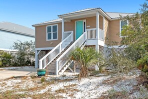 Exterior - Group Hug ~ Outdoor Pool, Deeded Beach Access + $400 FREE Activities Daily ~ Zoo/Parasailing + More (Gulf Shores)