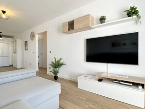 TV - La Noria Sunny Stay by Casasol (Nerja)