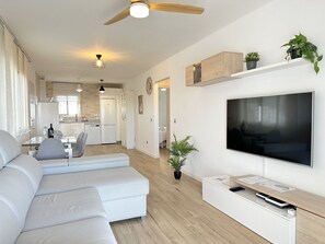 TV - La Noria Sunny Stay by Casasol (Nerja)