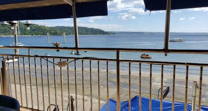 Palm Tree Resort and Restaurant