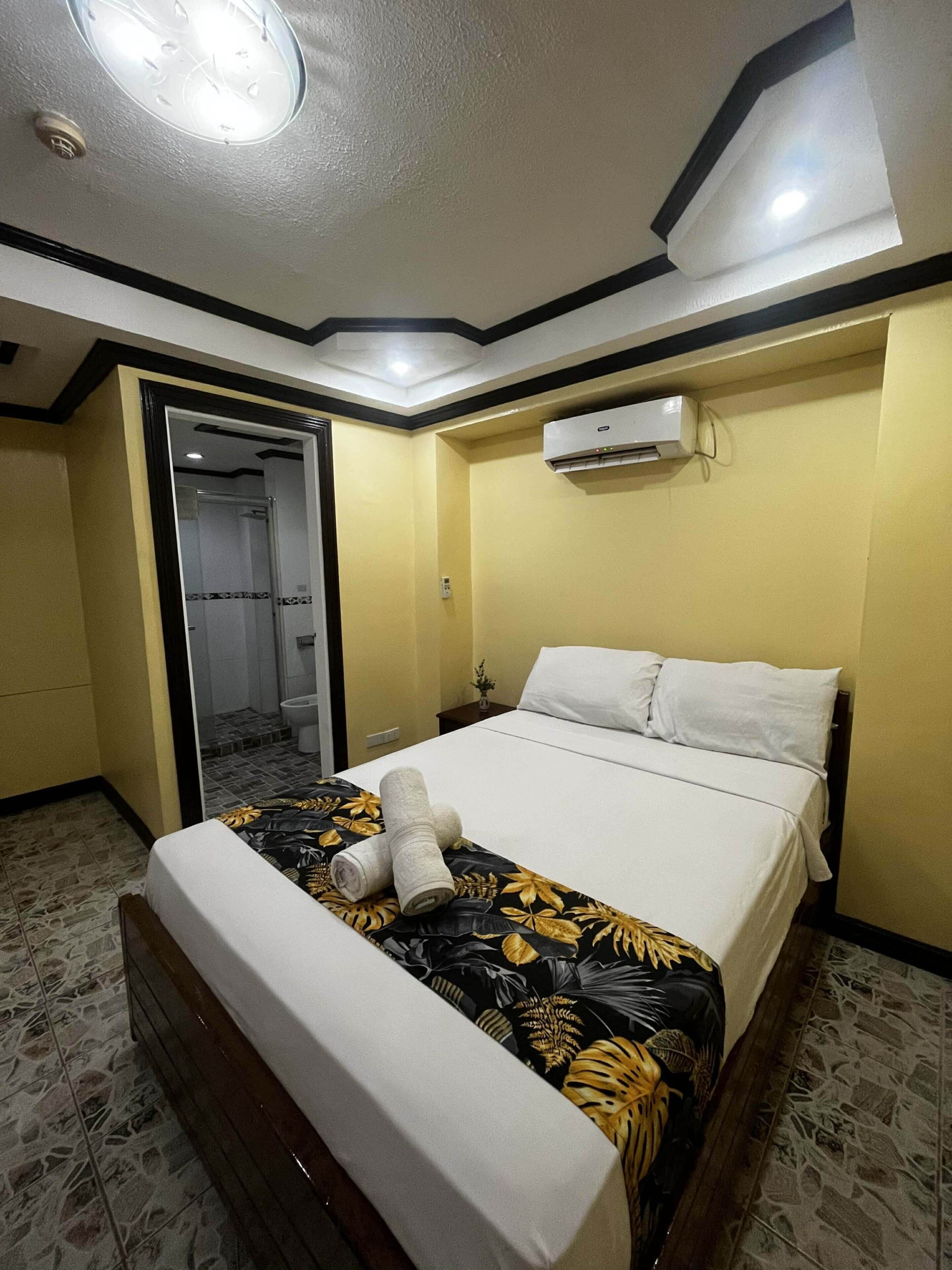 Standard Room, Garden Area | In-room safe, iron/ironing board, free WiFi, bed sheets