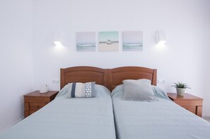 1 bedroom, iron/ironing board, WiFi, bed sheets - A22 EDIFICIO OCEANIC 303 (Calpe / Calp)
