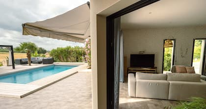 Modern villa perigueux