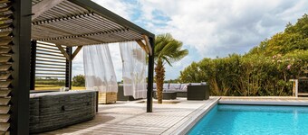 Modern villa perigueux