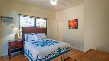 2 bedrooms, in-room safe, iron/ironing board, free WiFi
