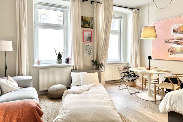 1 bedroom, desk, iron/ironing board, WiFi