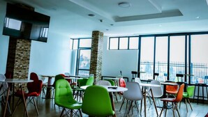 Restaurant - CENTRIC HOTEL (Kigali)