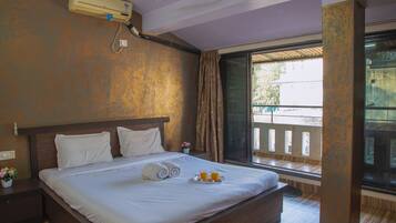 4 chambres, draps fournis