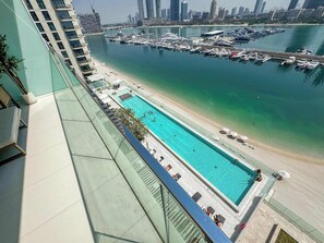 Pool - Glamorous 3BR with Marina view (Dubai)