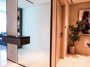 Interior - Glamorous 3BR with Marina view (Dubai)