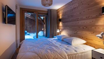 3 bedrooms, free WiFi, bed sheets