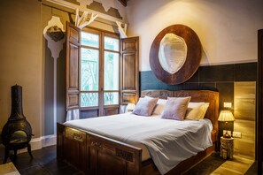 Phòng Suite Deluxe, phòng tắm hơi | 2 phòng ngủ, bộ trải giường bằng vải Frette của Ý 