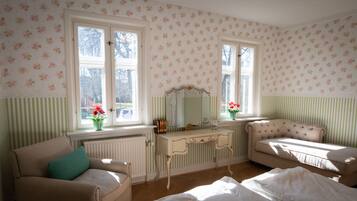 3 habitaciones, tabla de planchar con plancha y wifi gratis