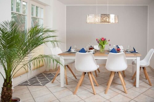 House with 110sqm and garden 150m to the water