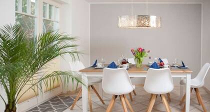 House with 110sqm and garden 150m to the water